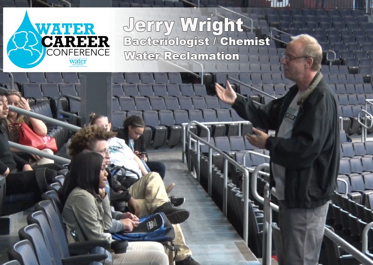 Speaker lecturing to students